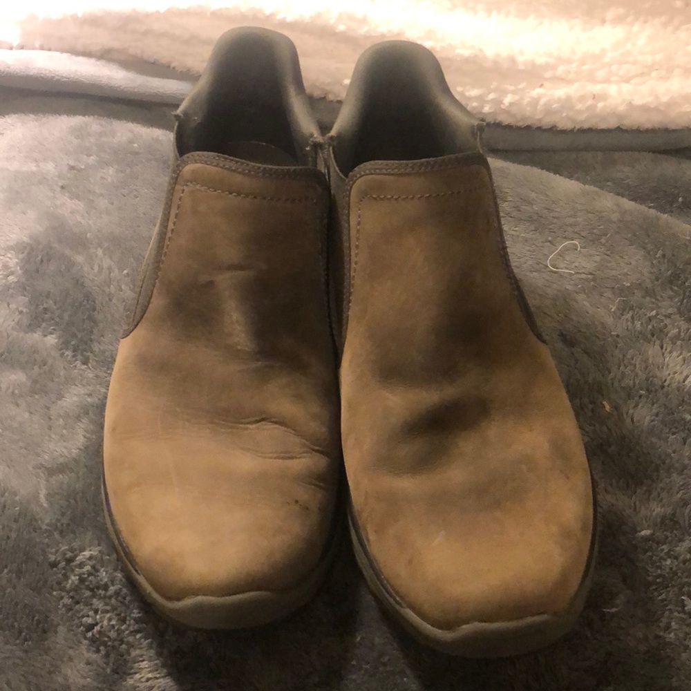 Leather shoes